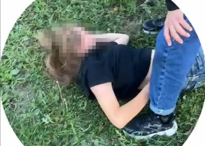 Полиция Нижнеудинска установила личности девушек, избивших школьницу из-за конфликта в соцсетях