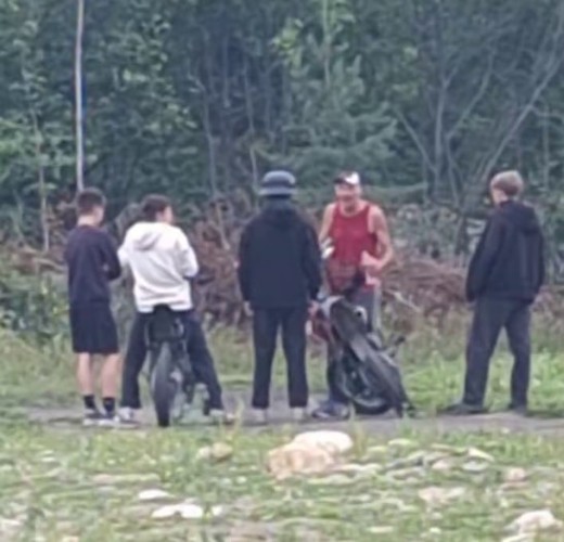 В конфликте подростка и пенсионера разбирается полиция в Слюдянском районе