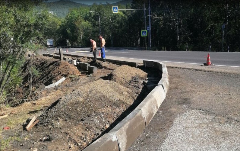 В Слюдянском районе начали строить тротуар после проверки прокуратуры