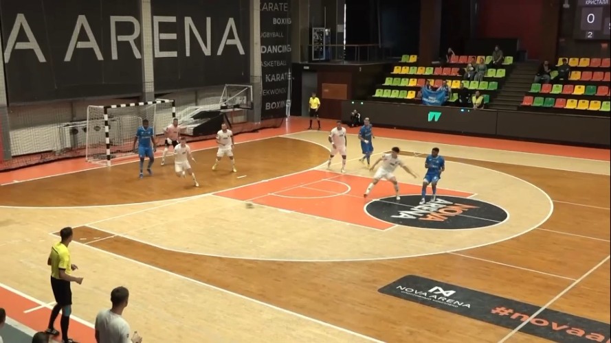 Иркутская "ИрАэро" обыграла "Кристалл" на Кубке по мини-футболу