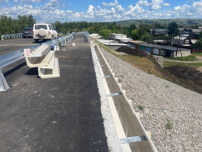 Путепровод на станции Батарейной в Иркутске заасфальтировали по ГОСТу