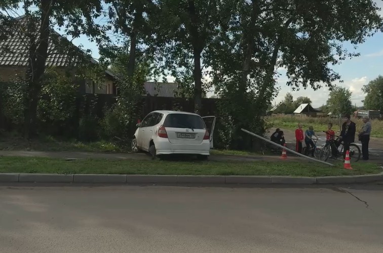 Пьяный водитель сбил подростка на тротуаре в Черемхове