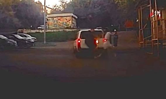 Пьяный водитель сбил школьницу в Иркутске