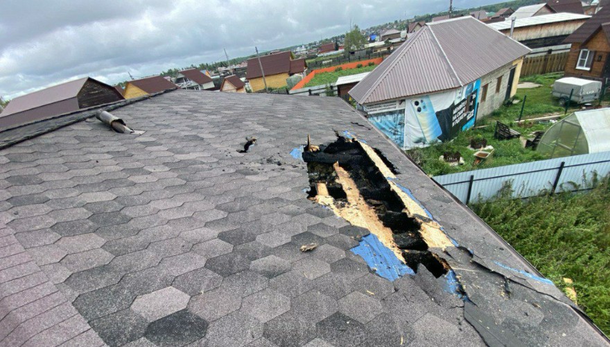 Молния подожгла баню под Иркутском