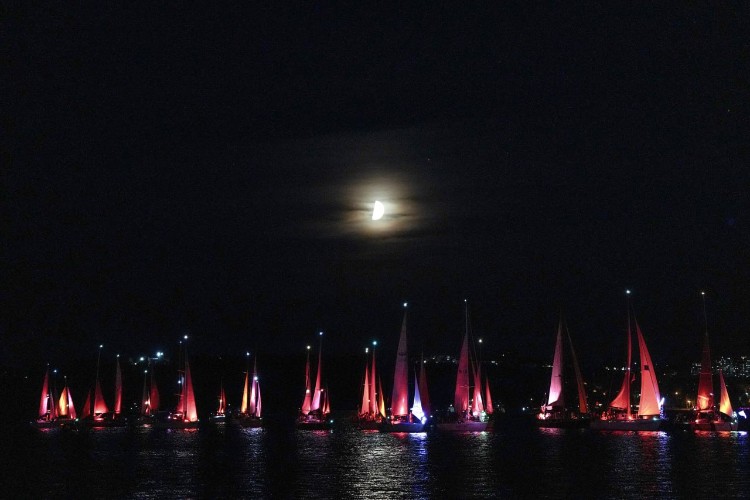 Более 200 участников собрал фестиваль «Алые паруса» в Иркутске