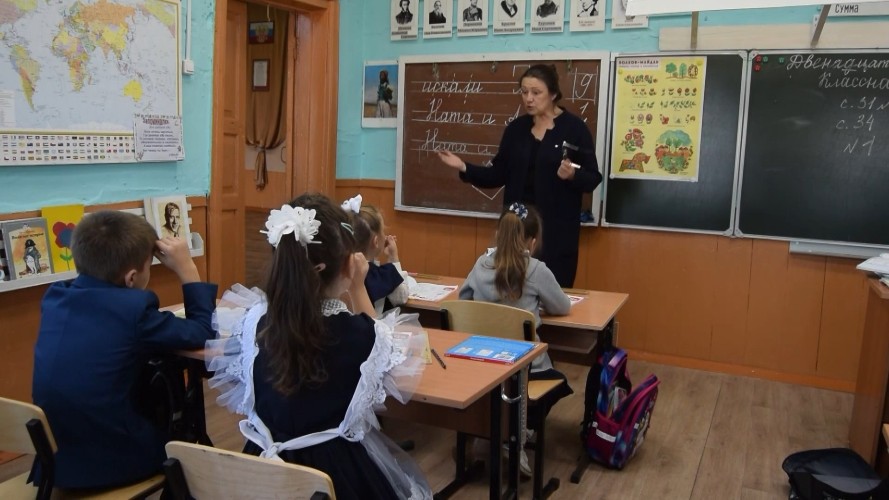Борьба за учителей развернулась в Иркутской области