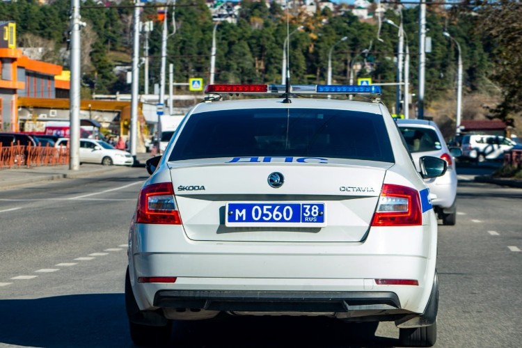 Полицейский ранил 20-летнего водителя при задержании в Чунском