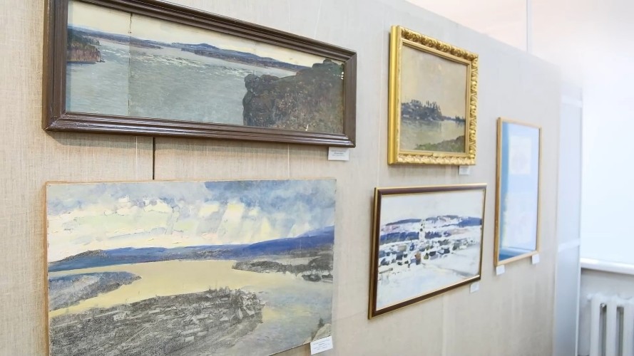 Мастерскую художника Виталия Рогаля воссоздали на выставке в Иркутске