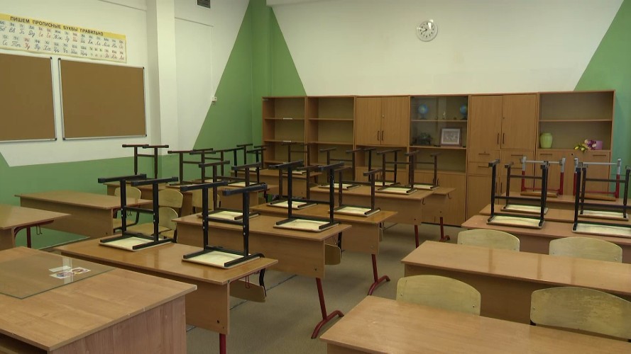 Сотни педагогов Прибайкалья в течение года недополучали положенные выплаты