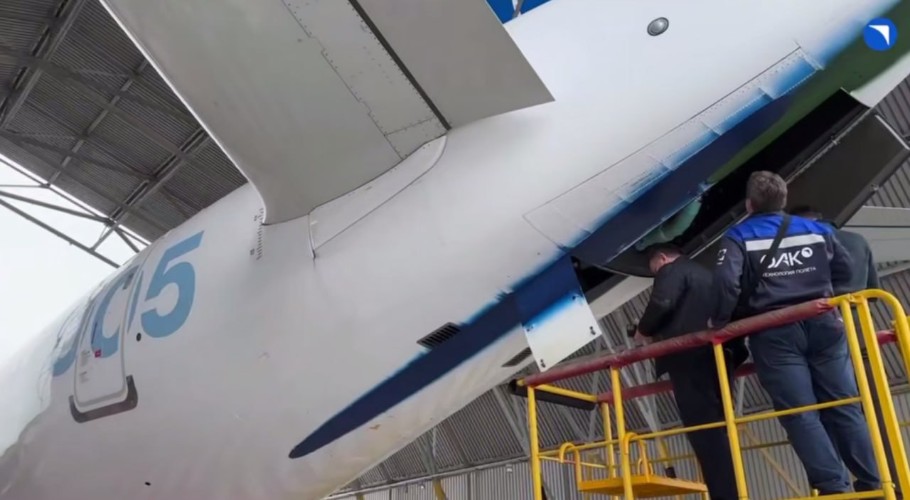 Испытания безопасности дренажных систем прошли на иркутском самолёте МС-21