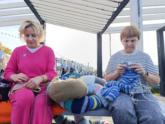 Иркутские мастера вяжут 20-метрового кота для книги рекордов