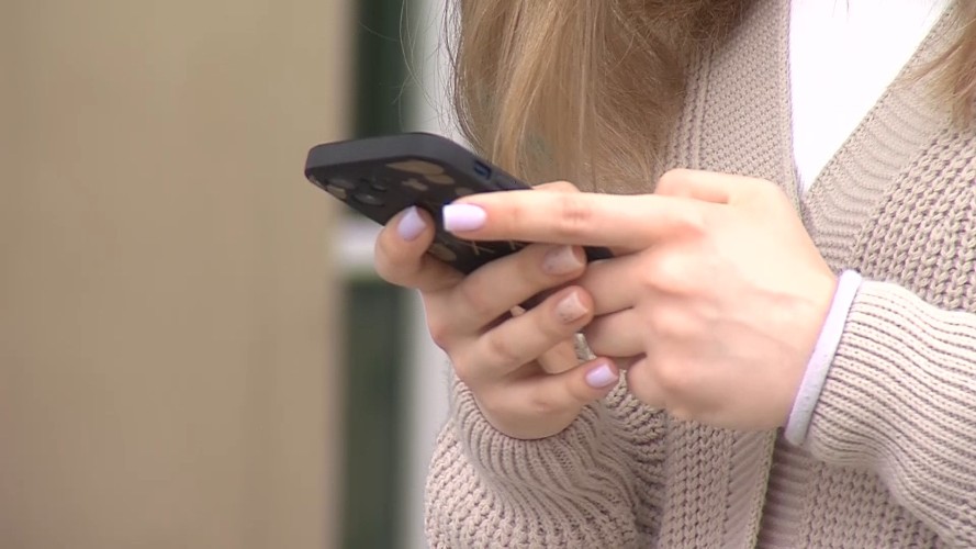 Без связи и платежей: на замедление интернета жалуются жители Приангарья