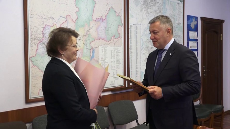 Губернатор Иркутской области попрощался с семью членами своей команды