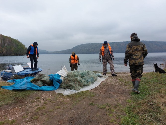 Почти 50 кв. км Иркутского водохранилища очистят от брошенных рыболовных сетей