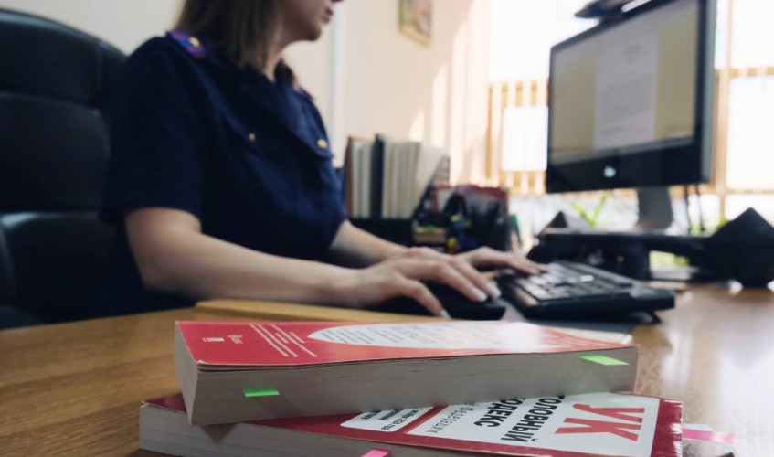 Из-за давки у гардероба в иркутской школе пострадали дети