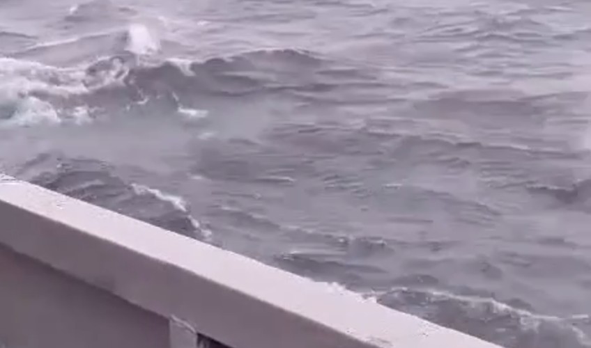 Паромную переправу на Ольхон закрыли из-за шторма 6 октября