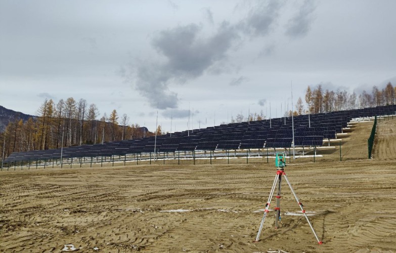Новую солнечную электростанцию с 1 440 панелями запустили в Нижнеудинском районе
