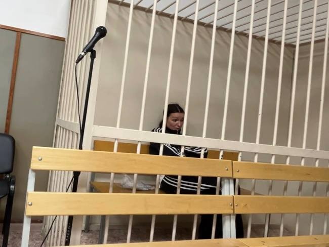 В Приангарье дело блогерши, покусавшей полицейских, передано в суд