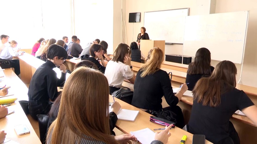 Корреспондент НТС узнал, легко ли студентам найти работу в Приангарье