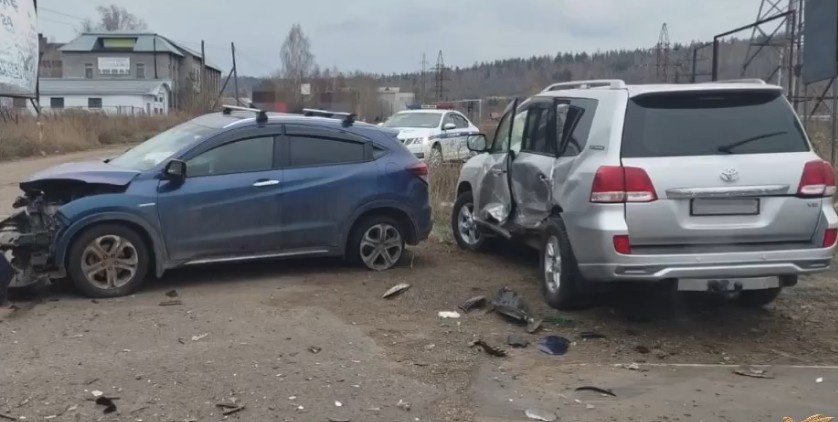 Два подростка травмированы в лобовом столкновении на трассе «Вилюй» в Братске