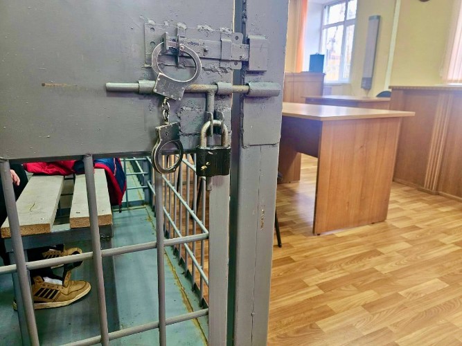 Зарезавшему двух девушек 14-летнему подростку из Шелехова предъявлено обвинение