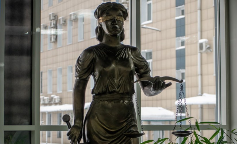 В Братске водитель лесовоза отсудил 200 тысяч за ущерб здоровью