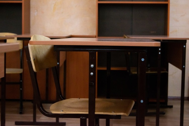 Подростка в Нижнеилимском районе оштрафовали за взрыв патрона в школе