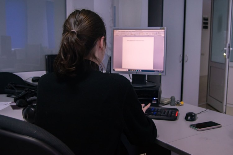 Иркутские следователи раскрыли мошенничество со студенческими работами на 260 тысяч рублей