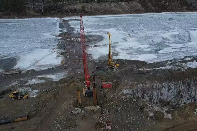 Слухи о приостановке строительства моста через Витим опроверг мэр Бодайбо