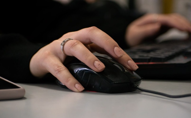 17% компаний в Приангарье обращают внимание на опыт работы с нейросетями