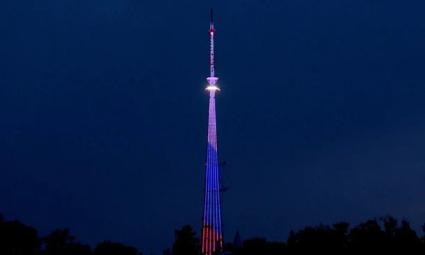 Световым шоу отметит День народного единства Братская телебашня