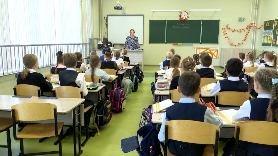 12 лет за партой, возможно, будут проводить школьники Приангарья