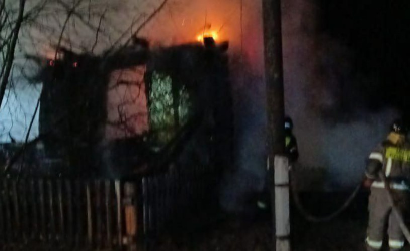 Мужчина погиб при пожаре в частном доме в Заларинском районе