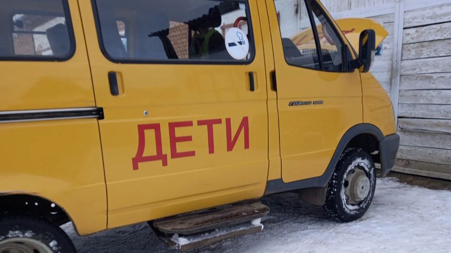 Без школьного микроавтобуса остались учащиеся в Тулунском районе