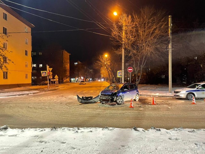 Более 500 машин повреждено за прошлую неделю на дорогах Иркутска