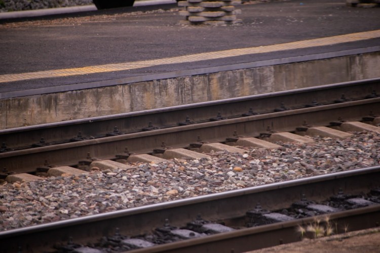 Житель Иркутской области попал под поезд в Красноярском крае