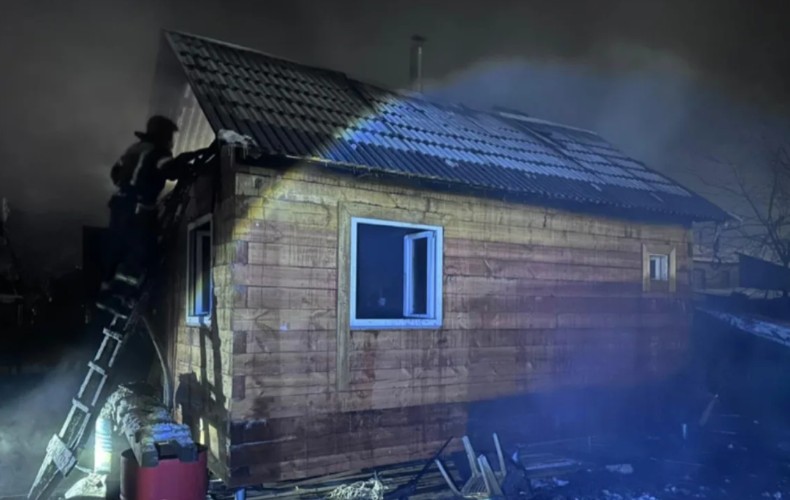 Семь пожаров из-за неисправных печей произошли за сутки в Иркутской области