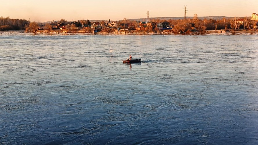 Навигацию на реке Ангаре закрыли с 1 декабря