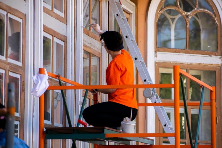 Фасады 27 исторических зданий преобразились в центре Иркутска