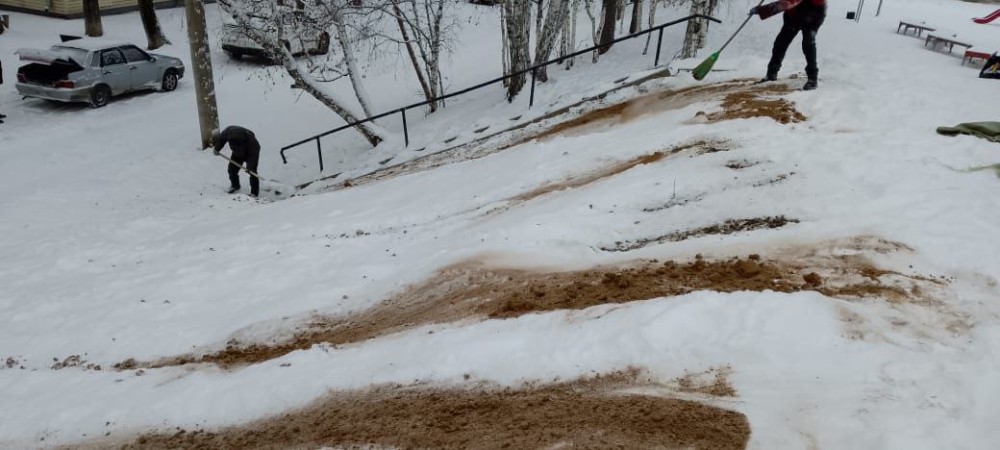Девять стихийных горок ликвидировали в Иркутске