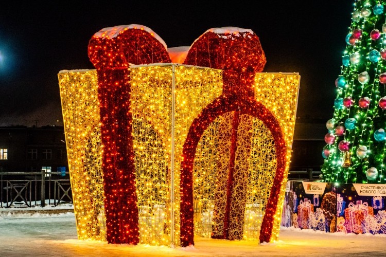 Иркутяне в среднем потратят на новогодние подарки по 17 тыс. рублей