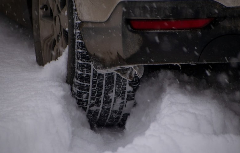 Движение грузовиков и автобусов ограничено на трассе «Байкал» в Шелеховском и Слюдянском районах