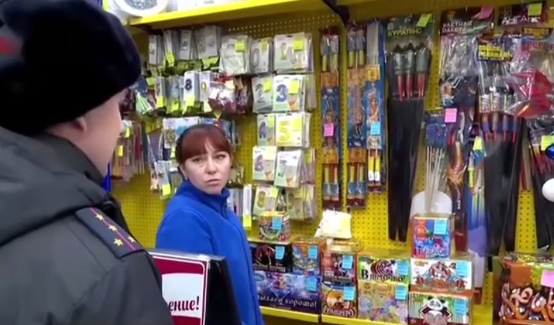 Рейды по местам продажи пиротехники проходят в Иркутской области