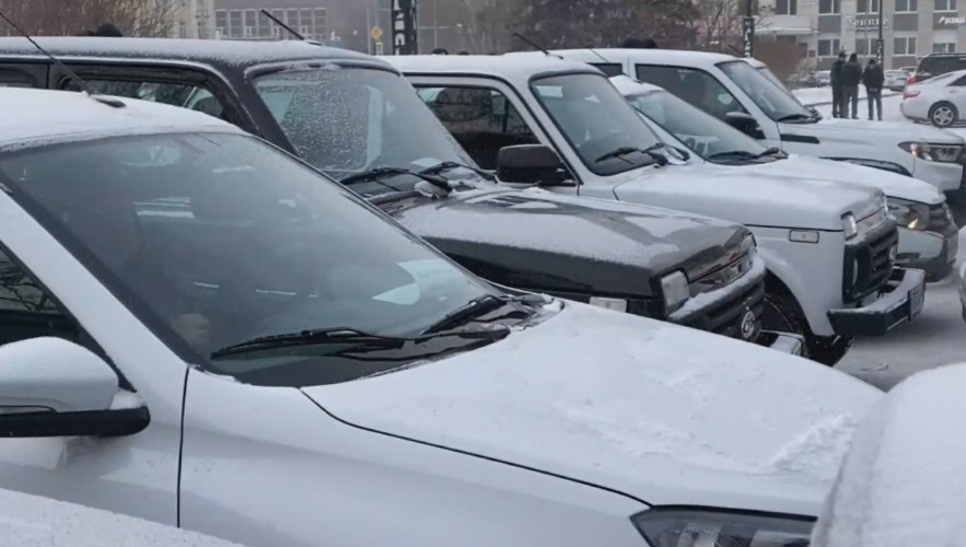 20 больниц Иркутской области получили новые автомобили