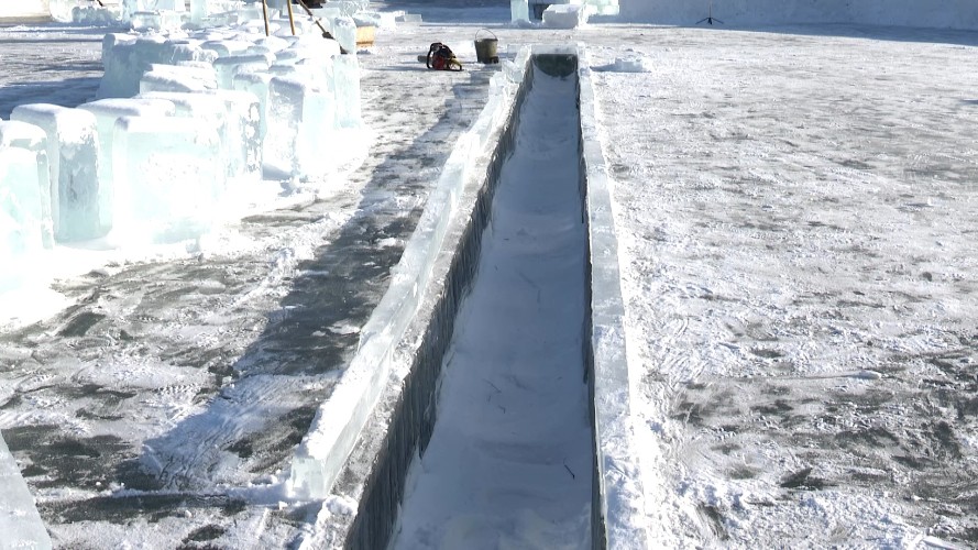 В Иркутске сотрудники МЧС рассказали о правилах безопасности во время крещенских купаний