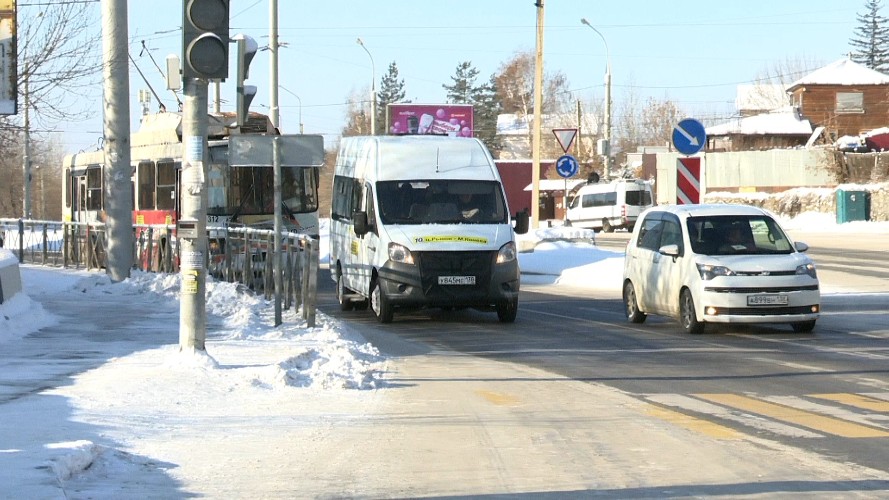 Часть общественного транспорта в Иркутске, Братске и Ангарске не вышла на линию из-за морозов