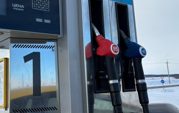 В краже топлива на 1 миллион подозревают сотрудников АЗС в Куйтунском районе