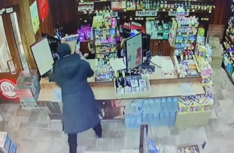 Шесть бутылок виски и текилы украл из дискаунтеров житель Иркутска