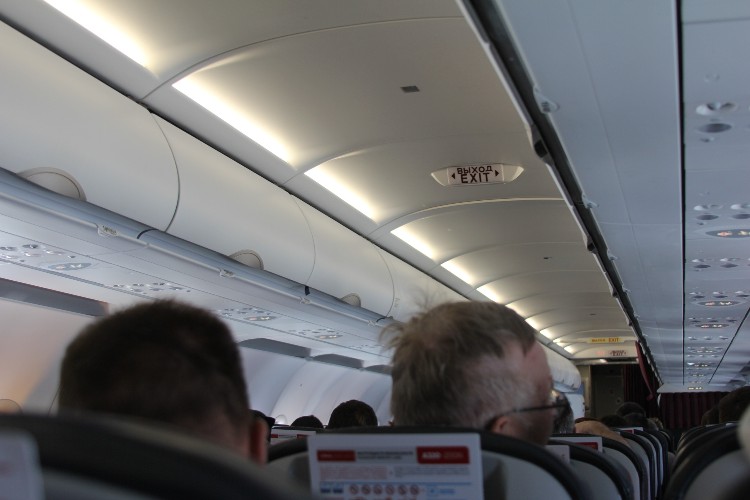 Пьяного пассажира сняли с рейса Иркутск-Пхукет за хамство в адрес экипажа