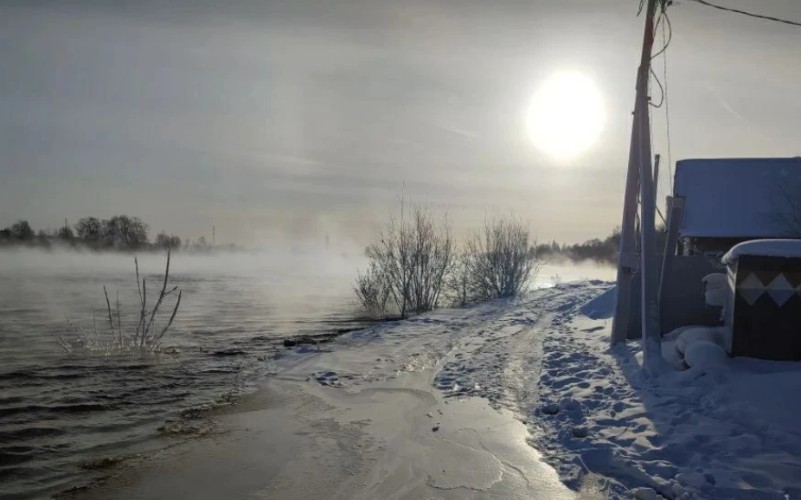 Уровень Ангары в районе Ангарска начал подниматься из-за активного ледообразования
